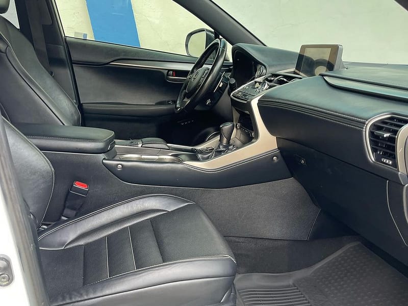 Lexus NX 300 F Sport 2021