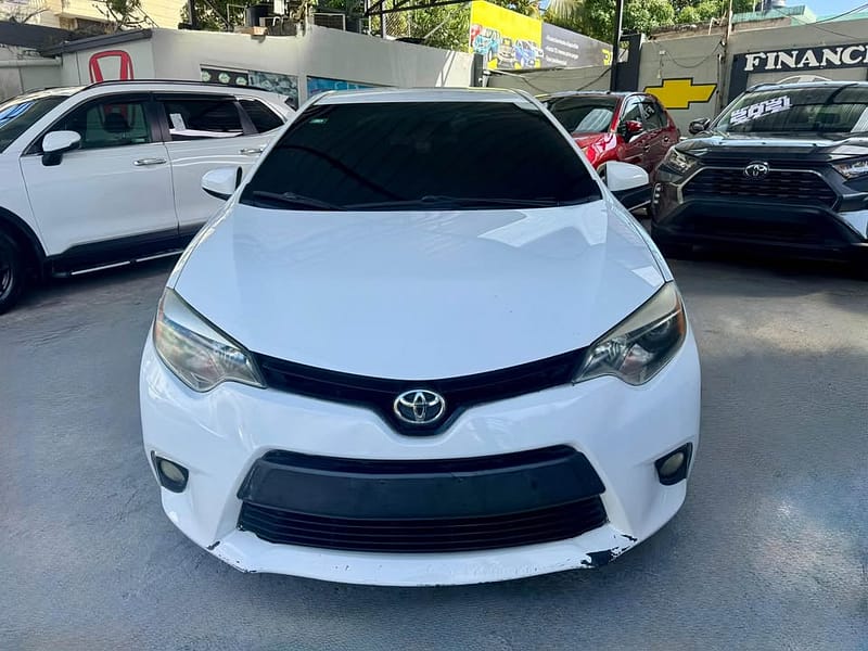 Toyota Corolla LE 2014