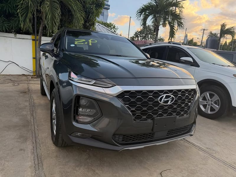 Hyundai Santa Fe SEL 2020