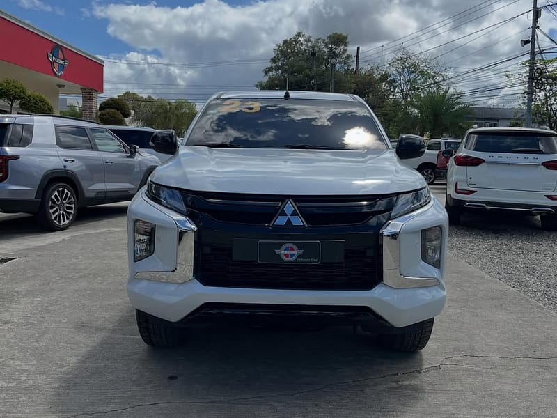 Mitsubishi Motors L 200 2023
